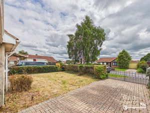 Front Garden- click for photo gallery